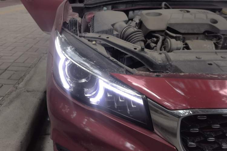 Used MG 6 New Energy 2018 45T E-DRIVE Intelligent Hybrid Premium Internet Edition Right Front Headlight