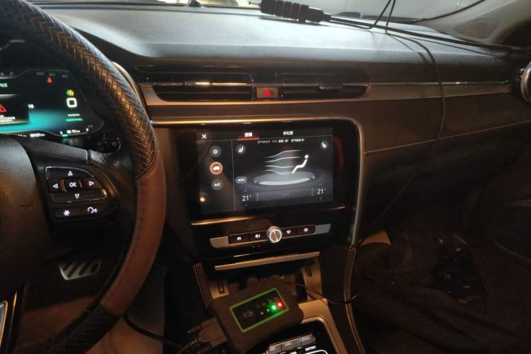 Used MG 6 New Energy 2018 45T E-DRIVE Intelligent Drive Hybrid PILOT Super Internet Edition Audio And AC Panel
