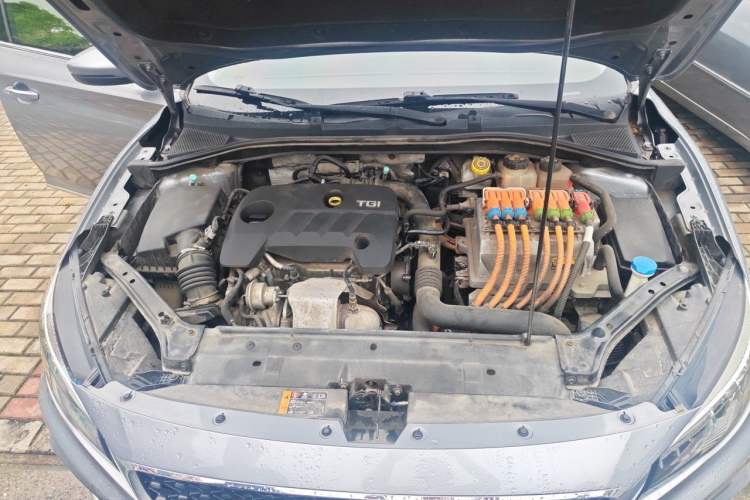 Used MG 6 New Energy 2018 45T E-DRIVE Intelligent Hybrid Premium Internet Edition Engine Bay