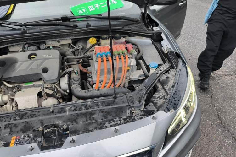 Used MG 6 New Energy 2018 45T E-DRIVE Intelligent Hybrid Premium Internet Edition Engine Bay Left