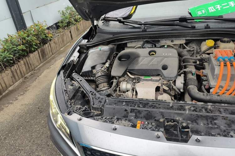 Used MG 6 New Energy 2018 45T E-DRIVE Intelligent Hybrid Premium Internet Edition Engine Bay Right