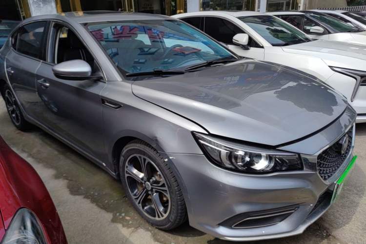 Used MG 6 New Energy 2018 45T E-DRIVE Intelligent Hybrid Premium Internet Edition Front Right 45 Deg