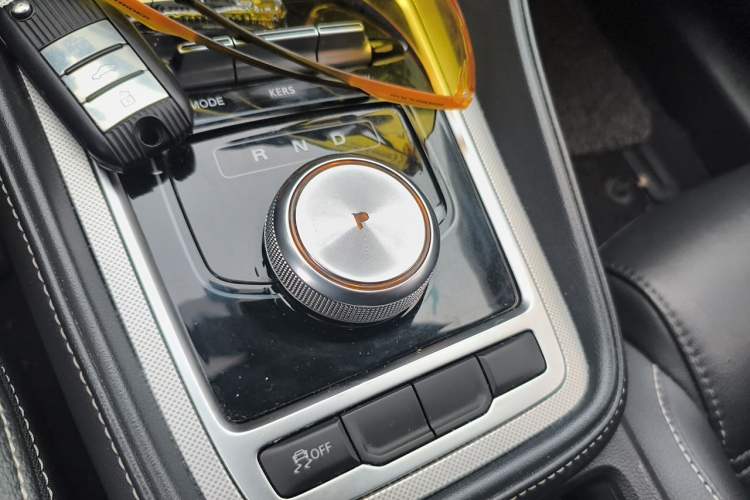 Used MG 6 New Energy 2018 45T E-DRIVE Intelligent Hybrid Premium Internet Edition Gear Lever