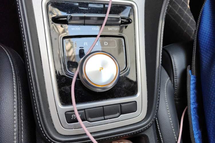 Used MG 6 New Energy 2018 45T E-DRIVE Intelligent Hybrid Premium Internet Edition Gear Lever