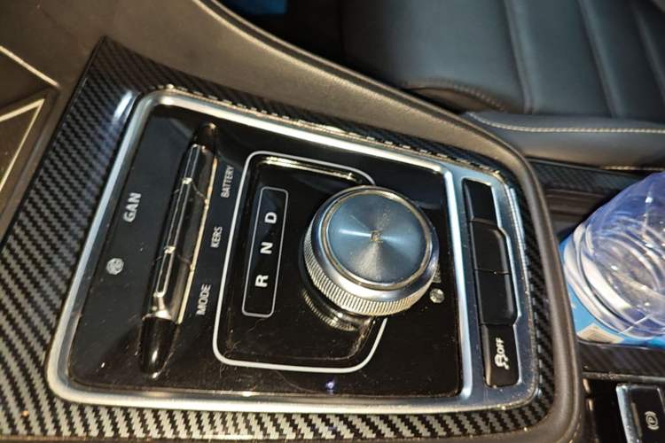 Used MG 6 New Energy 2018 45T E-DRIVE Intelligent Hybrid Premium Internet Edition Gear Lever