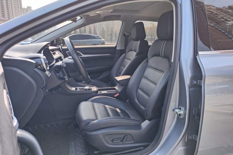 Used MG 6 New Energy 2018 45T E-DRIVE Intelligent Hybrid Premium Internet Edition Interior 3