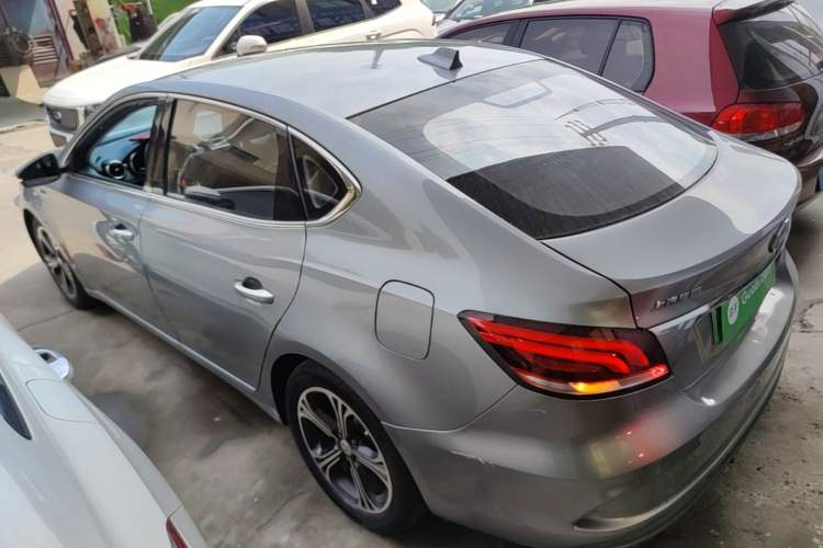 Used MG 6 New Energy 2018 45T E-DRIVE Intelligent Hybrid Premium Internet Edition Rear Left 45 Deg
