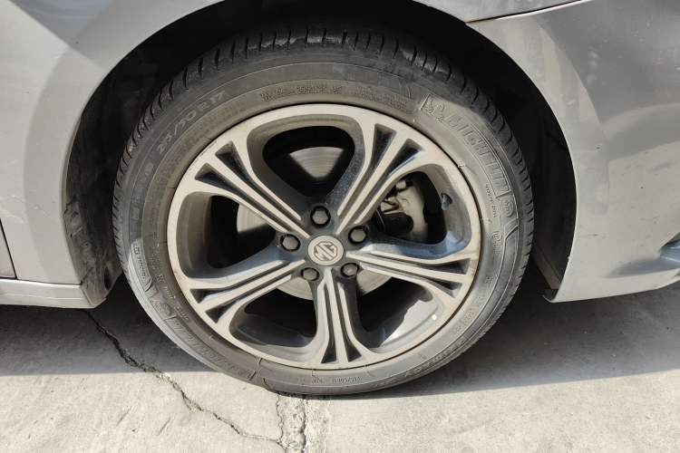 Used MG 6 New Energy 2018 45T E-DRIVE Intelligent Hybrid Premium Internet Edition Right Front Wheel Hub