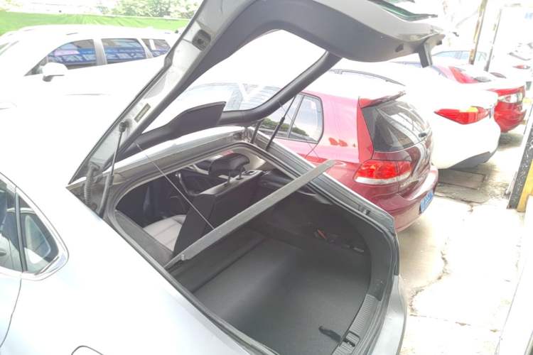Used MG 6 New Energy 2018 45T E-DRIVE Intelligent Hybrid Premium Internet Edition Trunk