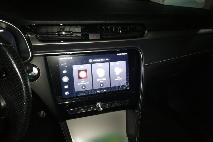 Used MG 6 New Energy 2018 45T E-DRIVE Intelligent Hybrid Premium Internet Edition Audio And AC Panel