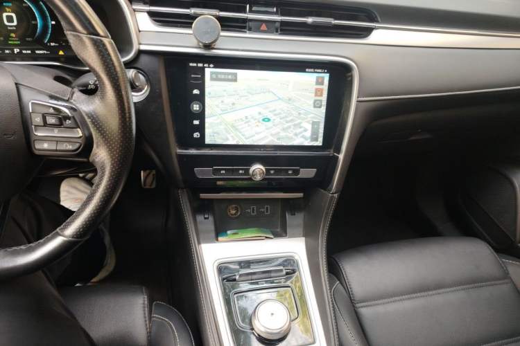 Used MG 6 New Energy 2018 45T E-DRIVE Intelligent Hybrid Premium Internet Edition Audio And AC Panel
