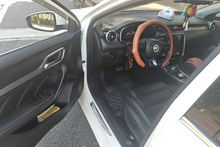 Used MG 6 New Energy 2018 45T E-DRIVE Intelligent Drive Hybrid PILOT Super Internet Edition Driver Seat