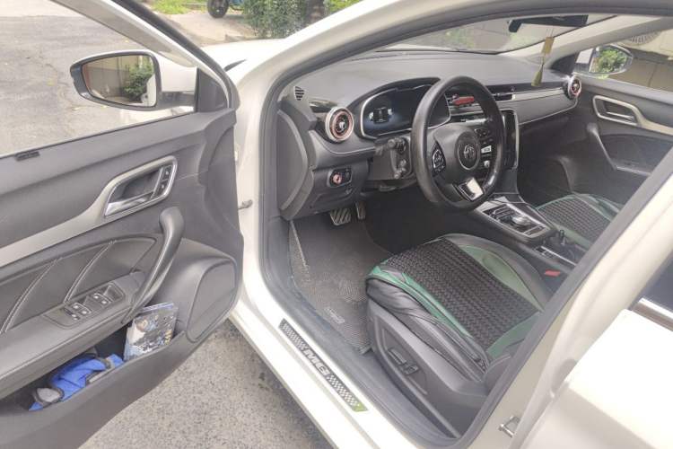 Used MG 6 New Energy 2018 45T E-DRIVE Intelligent Hybrid Premium Internet Edition Driver Seat