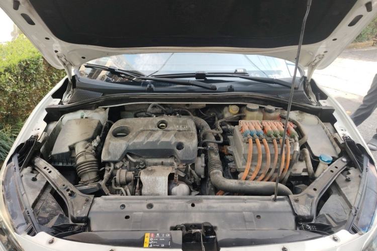 Used MG 6 New Energy 2018 45T E-DRIVE Intelligent Hybrid Premium Internet Edition Engine Bay
