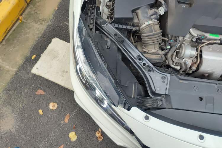 Used MG 6 New Energy 2018 45T E-DRIVE Intelligent Hybrid Premium Internet Edition Engine Bay Right
