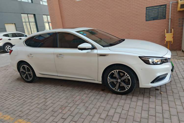 Used MG 6 New Energy 2018 45T E-DRIVE Intelligent Drive Hybrid PILOT Super Internet Edition Exterior 2
