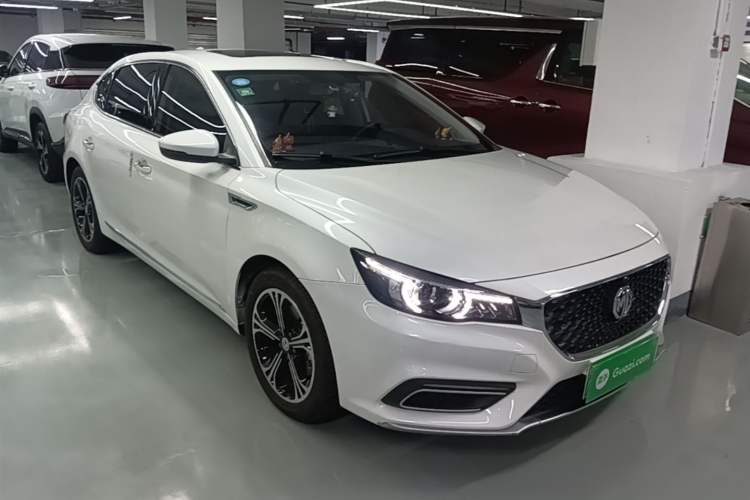 Used MG 6 New Energy 2018 45T E-DRIVE Intelligent Hybrid Premium Internet Edition Front Right 45 Deg