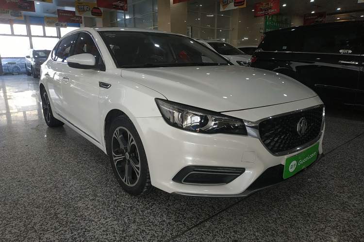 Used MG 6 New Energy 2018 45T E-DRIVE Intelligent Hybrid Premium Internet Edition Front Right 45 Deg