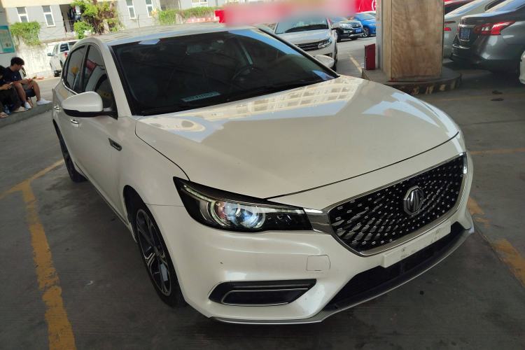 Used MG 6 New Energy 2018 45T E-DRIVE Intelligent Hybrid Premium Internet Edition Front Right 45 Deg