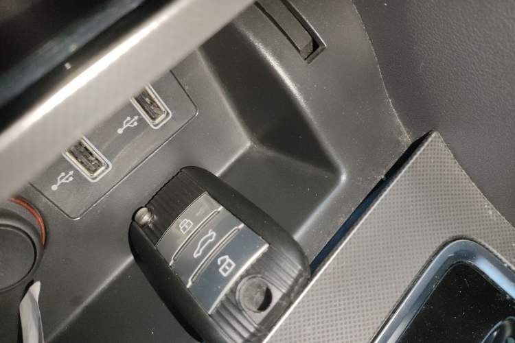 Used MG 6 New Energy 2018 45T E-DRIVE Intelligent Drive Hybrid PILOT Super Internet Edition Interior 1