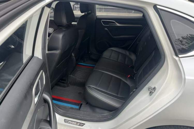 Used MG 6 New Energy 2018 45T E-DRIVE Intelligent Hybrid Premium Internet Edition Interior 2