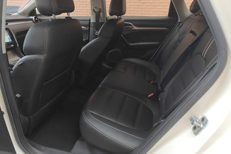 Used MG 6 New Energy 2018 45T E-DRIVE Intelligent Hybrid Premium Internet Edition Interior 2