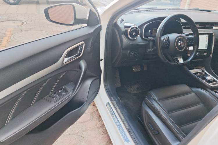Used MG 6 New Energy 2018 45T E-DRIVE Intelligent Drive Hybrid PILOT Super Internet Edition Interior 2
