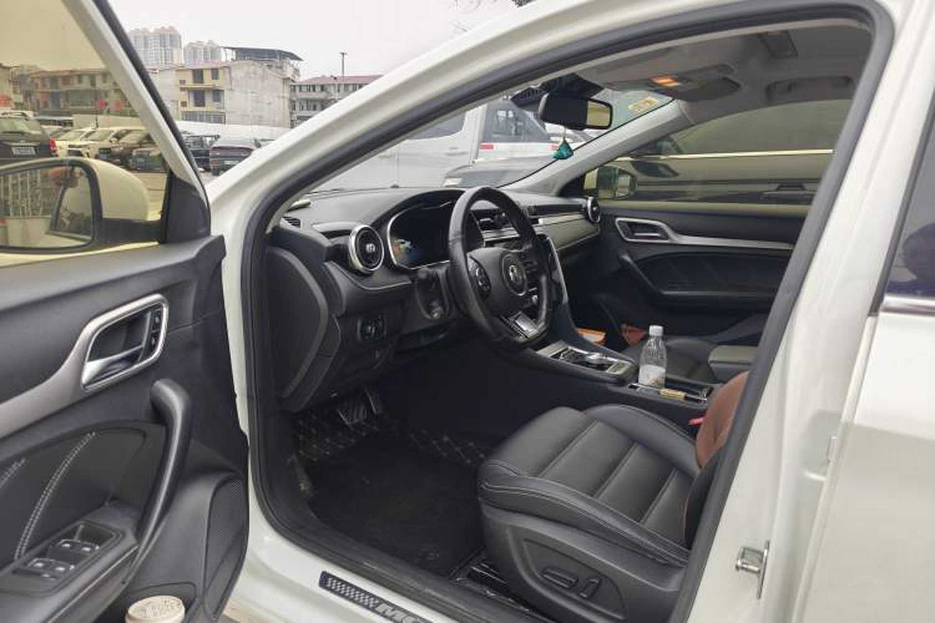 Used MG 6 New Energy 2018 45T E-DRIVE Intelligent Drive Hybrid PILOT Super Internet Edition Interior 4