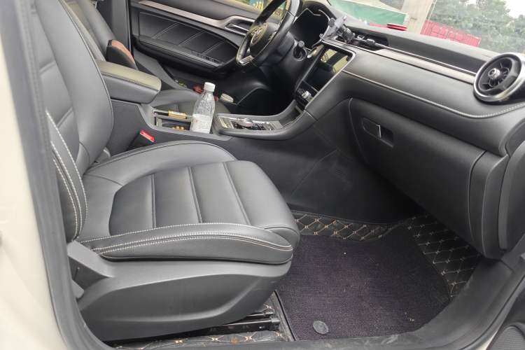 Used MG 6 New Energy 2018 45T E-DRIVE Intelligent Drive Hybrid PILOT Super Internet Edition Interior 7