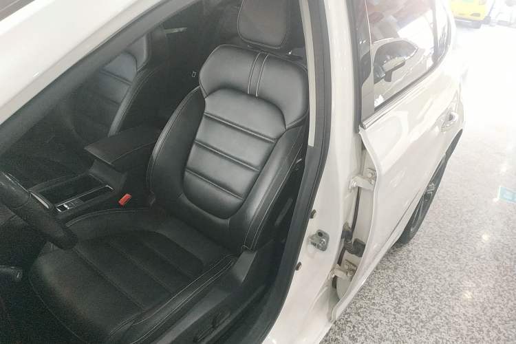Used MG 6 New Energy 2018 45T E-DRIVE Intelligent Hybrid Premium Internet Edition Left Front Seat