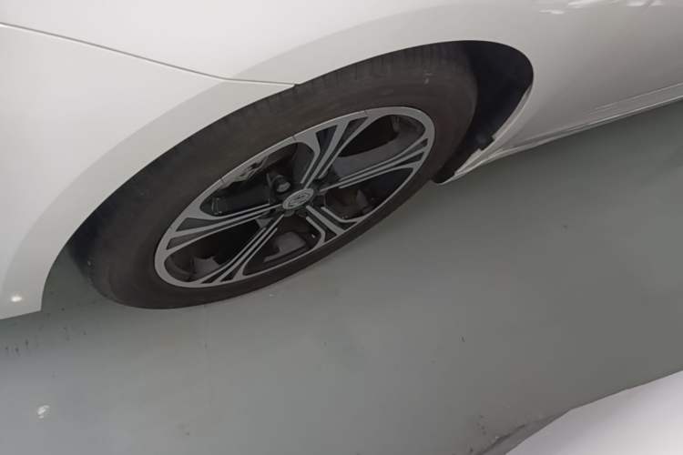 Used MG 6 New Energy 2018 45T E-DRIVE Intelligent Hybrid Premium Internet Edition Left Front Wheel Hub