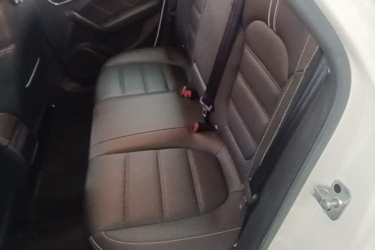 Used MG 6 New Energy 2018 45T E-DRIVE Intelligent Hybrid Premium Internet Edition Left Rear Seat
