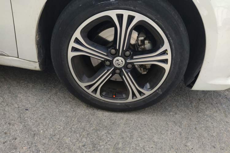 Used MG 6 New Energy 2018 45T E-DRIVE Intelligent Drive Hybrid PILOT Super Internet Edition Right Front Wheel Hub