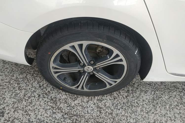 Used MG 6 New Energy 2018 45T E-DRIVE Intelligent Hybrid Premium Internet Edition Right Rear Wheel Hub