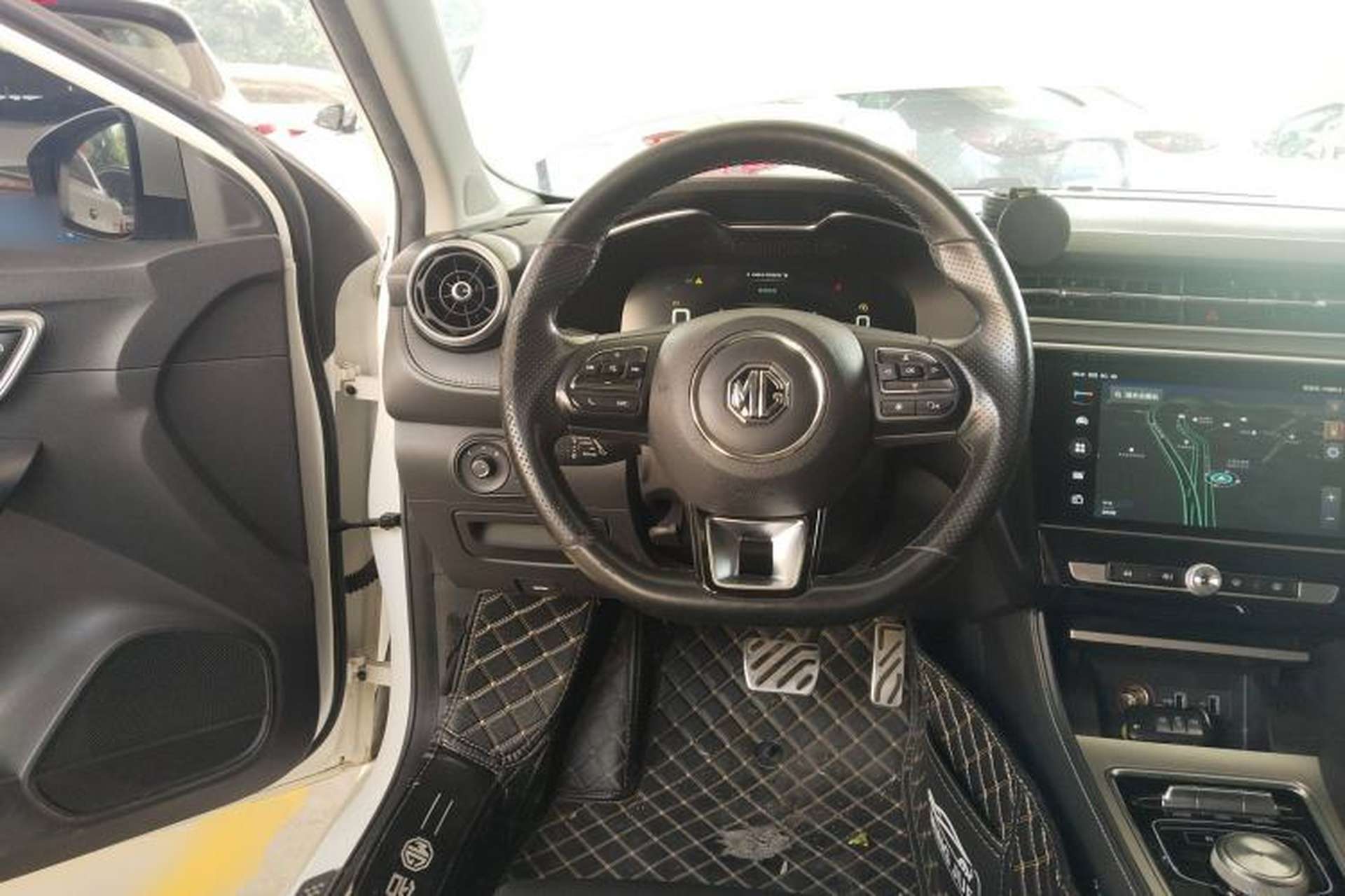 Used MG 6 New Energy 2018 45T E-DRIVE Intelligent Hybrid Premium Internet Edition Steering Wheel