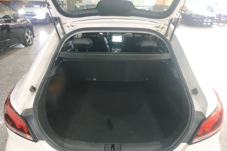 Used MG 6 New Energy 2018 45T E-DRIVE Intelligent Hybrid Premium Internet Edition Trunk