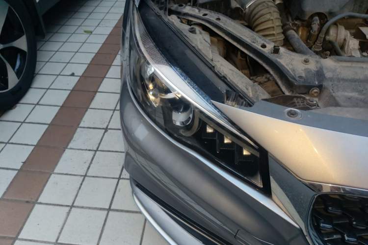 Used MG 6 New Energy 2019 50T Plus Right Front Headlight