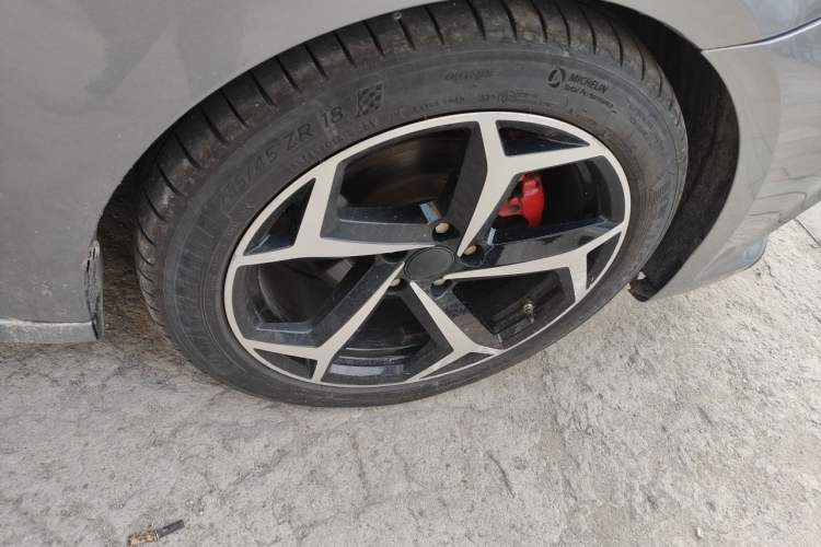 Used MG 6 New Energy 2019 50T Trophy 5-Second Edition Right Front Wheel Hub