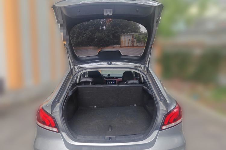 Used MG 6 New Energy 2019 50T Trophy 5-Second Edition Trunk