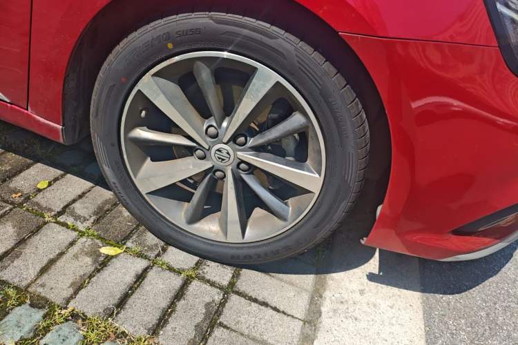 Used MG 6 New Energy 2019 50T Pro Right Front Wheel Hub