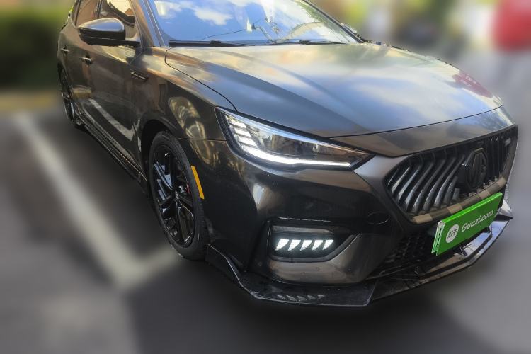 Used MG 6 New Energy 2020 1.5T Hybrid Trophy Flagship Edition Front Right 45 Deg