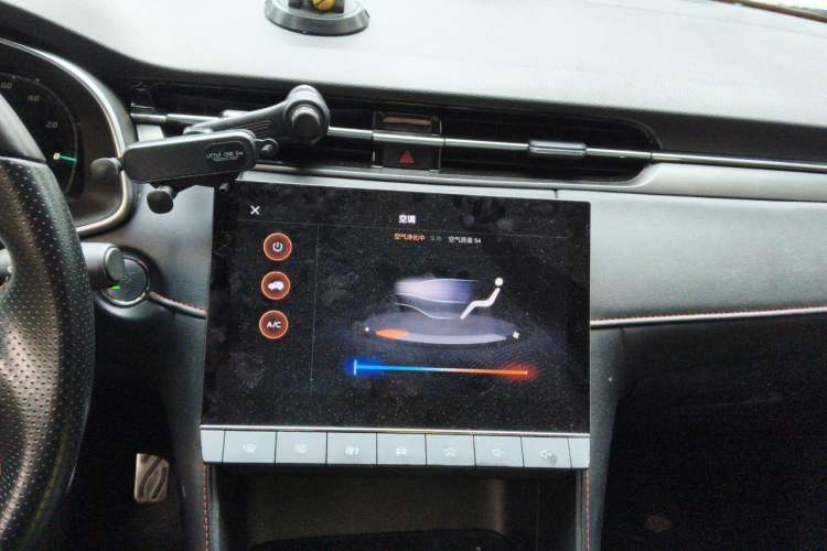 Used MG 6 New Energy 2020 1.5T Hybrid Leading Luxury Edition Audio And AC Panel