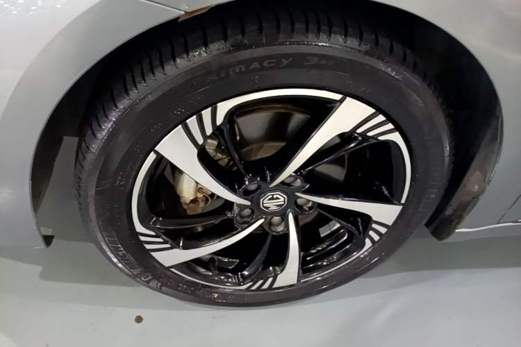 Used MG 6 New Energy 2020 1.5T Hybrid Leading Luxury Edition Exterior 4