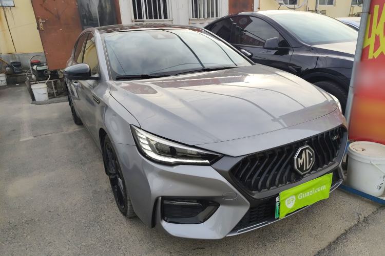 Used MG 6 New Energy 2020 1.5T Hybrid Trophy Intelligent Drive Flagship Edition Front Right 45 Deg