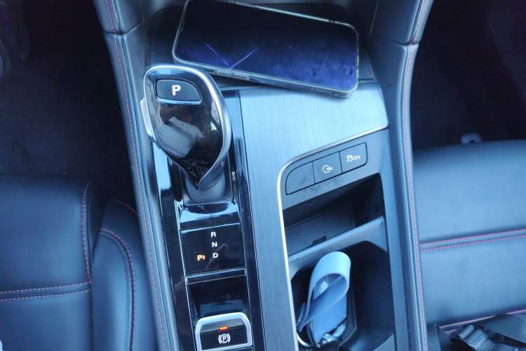 Used MG 6 New Energy 2020 1.5T Hybrid Leading Luxury Edition Gear Lever