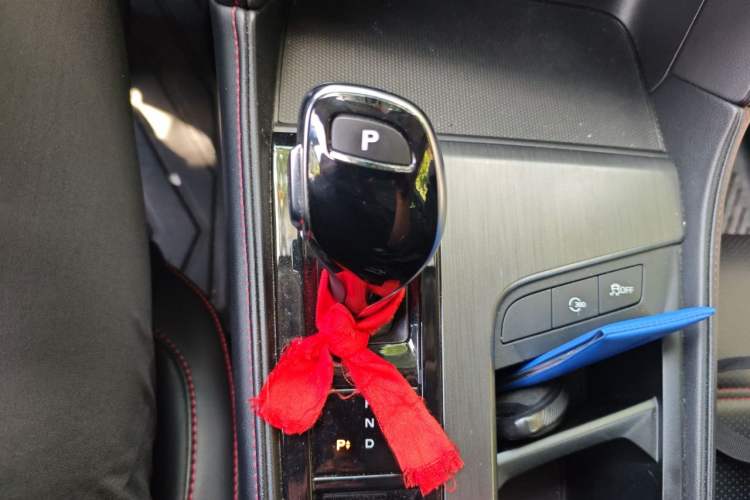 Used MG 6 New Energy 2020 1.5T Hybrid Leading Luxury Edition Gear Lever