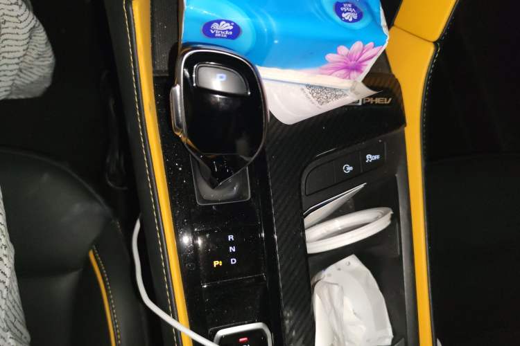 Used MG 6 New Energy 2020 1.5T Hybrid Trophy Intelligent Drive Flagship Edition Gear Lever