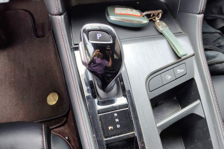 Used MG 6 New Energy 2020 1.5T Hybrid Leading Luxury Edition Gear Lever