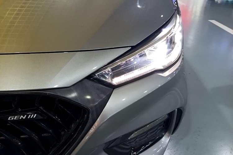 Used MG 6 New Energy 2020 1.5T Hybrid Leading Luxury Edition Left Front Headlight