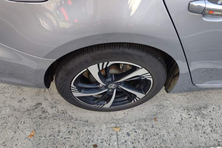 Used MG 6 New Energy 2020 1.5T Hybrid Leading Luxury Edition Right Rear Wheel Hub